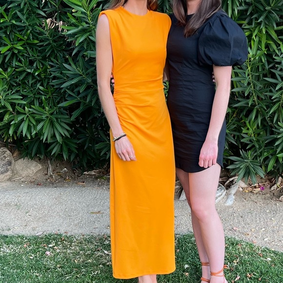 Dresses & Skirts - Zara orange ruched midi dress